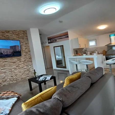 Beachfront With Balcony And Sea View Apartment Vrsi