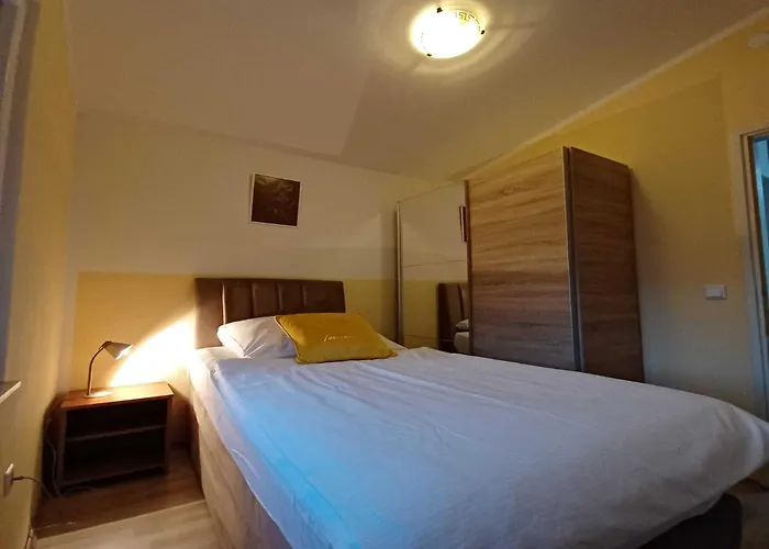 アパート Beachfront With Balcony And Sea View *